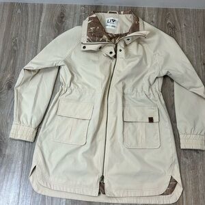 LIV Women's Cream Jacket